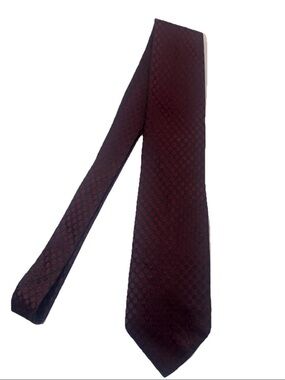 Yves Saint Laurent YSL Men’s Tie Burgundy Dots 100% Silk Made in Italy *Flaw*